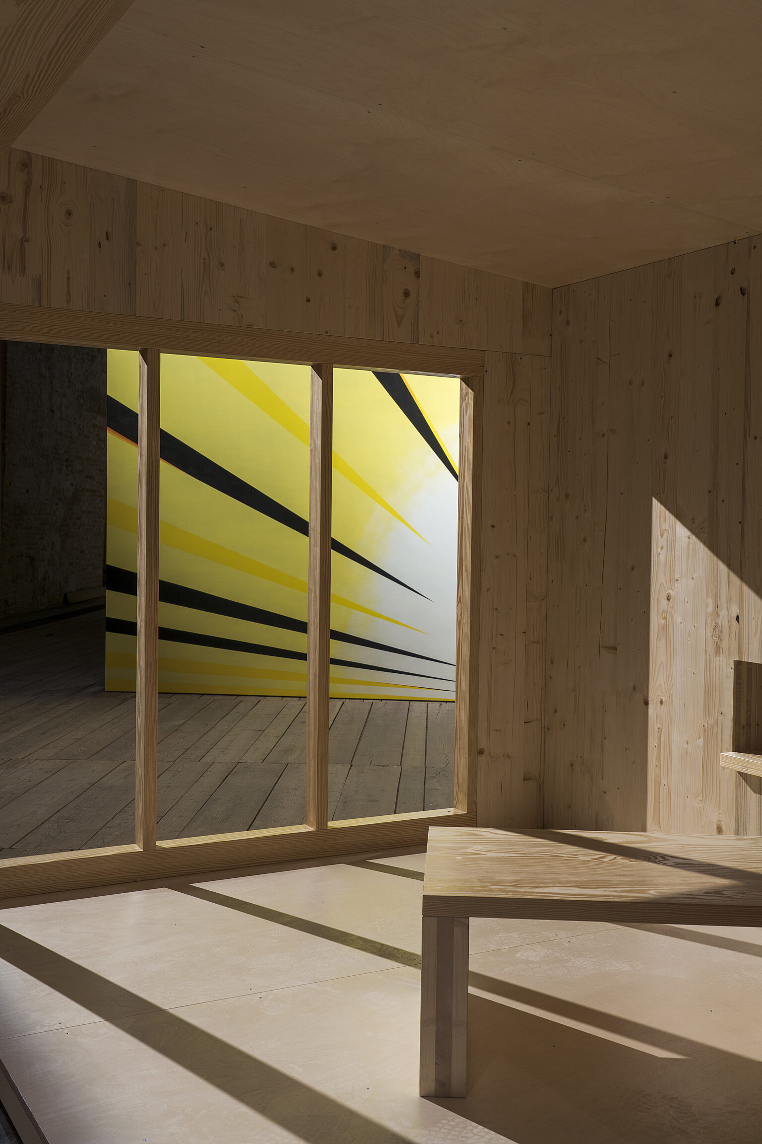 Vues d'exposition, "Tina Gillen. Faraway So Close", Pavillon du Luxembourg, La Biennale di Venezia 2022. Photo : Florian Kleinefenn. Courtesy de l'artiste et Mudam Luxembourg – Musée d’Art Moderne Grand-Duc Jean