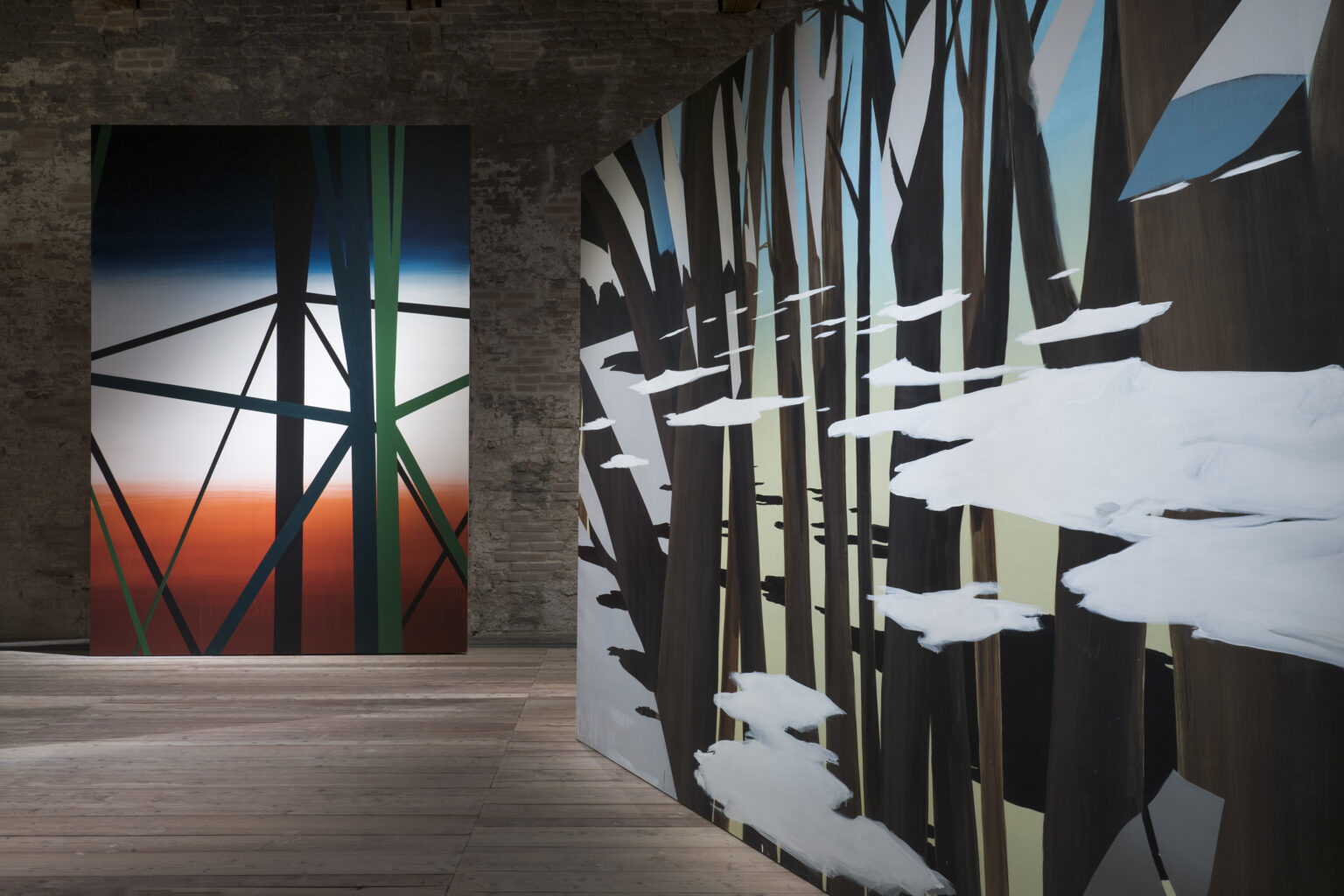 Vues d'exposition, "Tina Gillen. Faraway So Close", Pavillon du Luxembourg, La Biennale di Venezia 2022. Photo : Florian Kleinefenn. Courtesy de l'artiste et Mudam Luxembourg – Musée d’Art Moderne Grand-Duc Jean