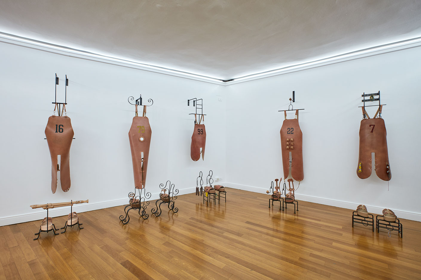 Vue de l’exposition Mike Bourscheid – Thank you so much for the flowers, 2017. 57th International Art Exhibition – La Biennale di Venezia. Copyright Mike Bourscheid. Photo : Luke Andrew Walker.